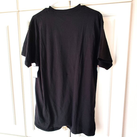 Disney's The Nightmare Before Christmas Men's Tee Shirt, Size Medium, NWT - Picture 2 of 2